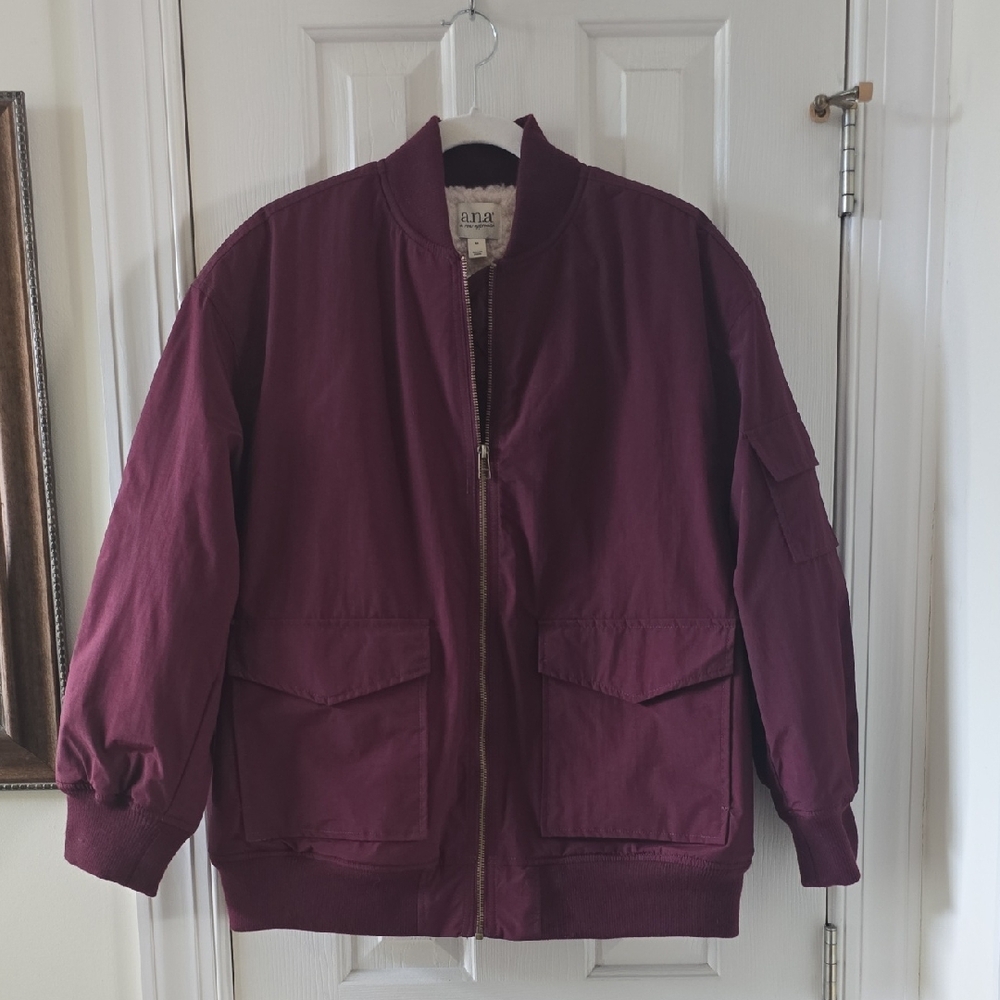 A.N.A BRAND WOMEN'S BEAUTIFUL WINE FRONT ZIPPERED COAT JACKET SIZE MEDIUM